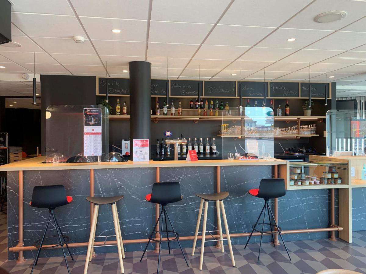 ホテル Ibis Auxerre Centre エクステリア 写真