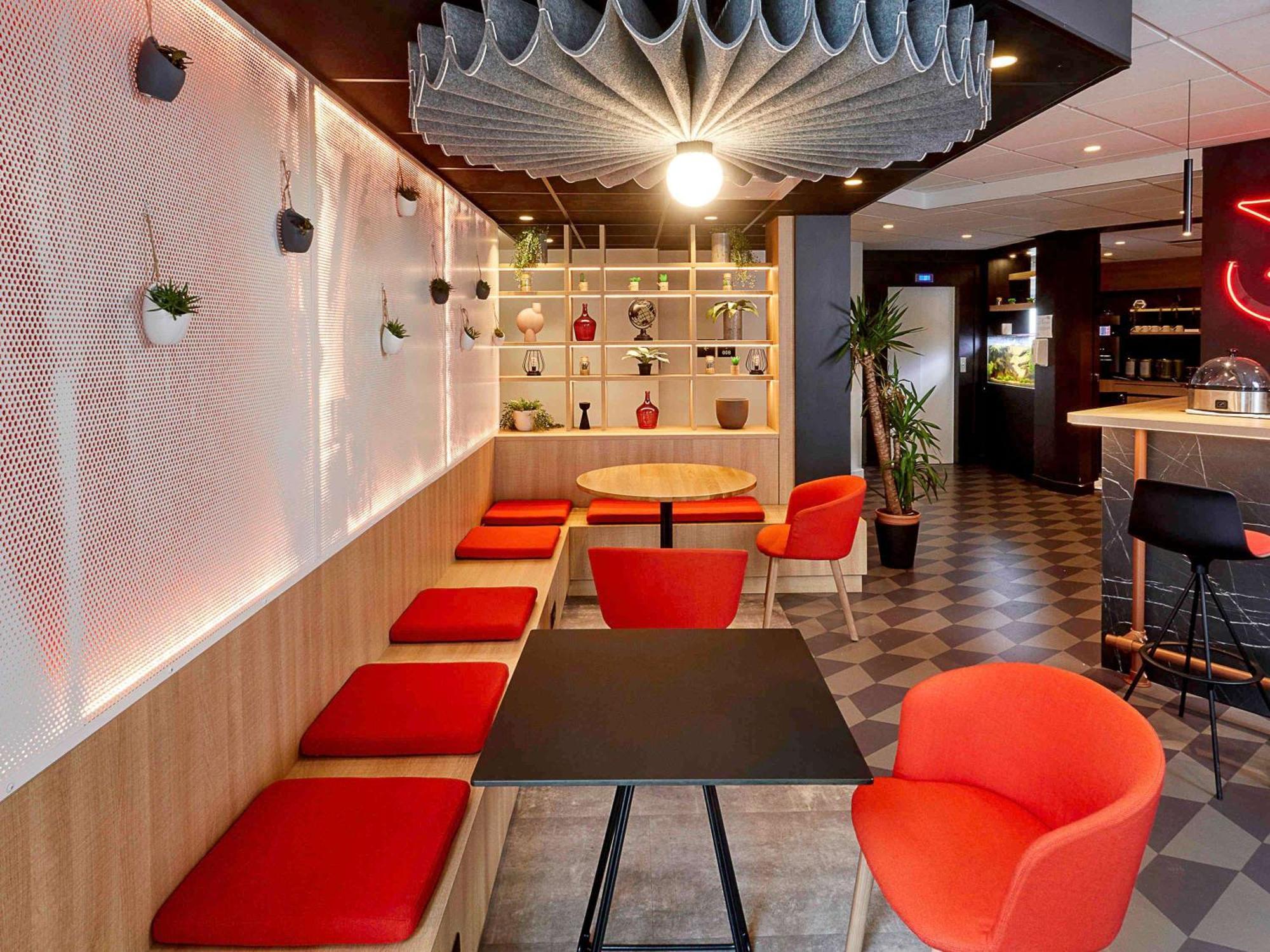 ホテル Ibis Auxerre Centre エクステリア 写真