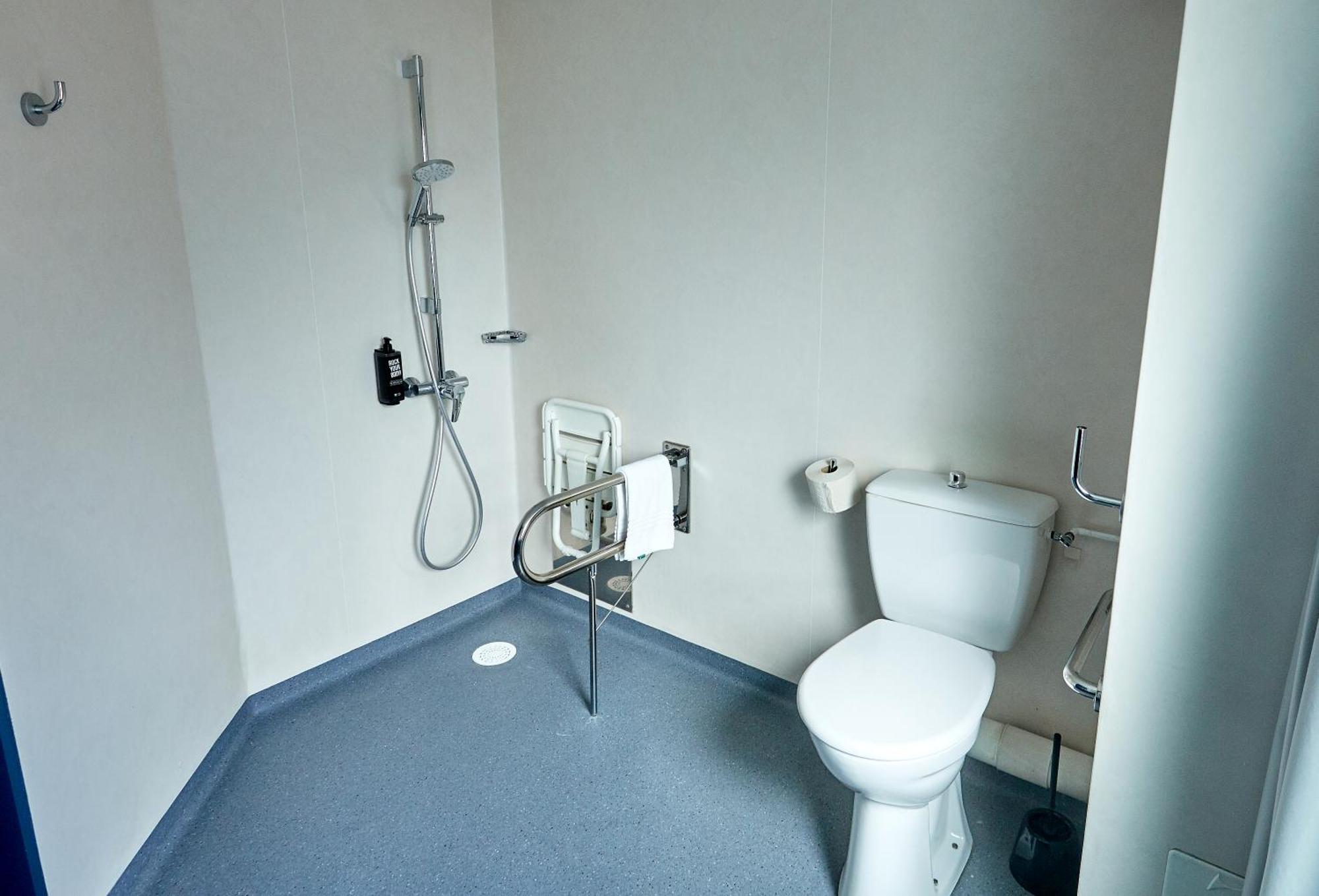 ホテル Ibis Auxerre Centre エクステリア 写真
