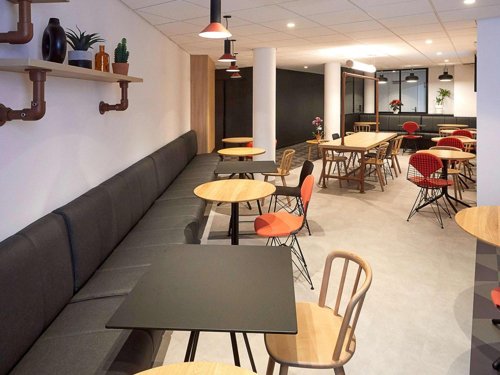 ホテル Ibis Auxerre Centre エクステリア 写真
