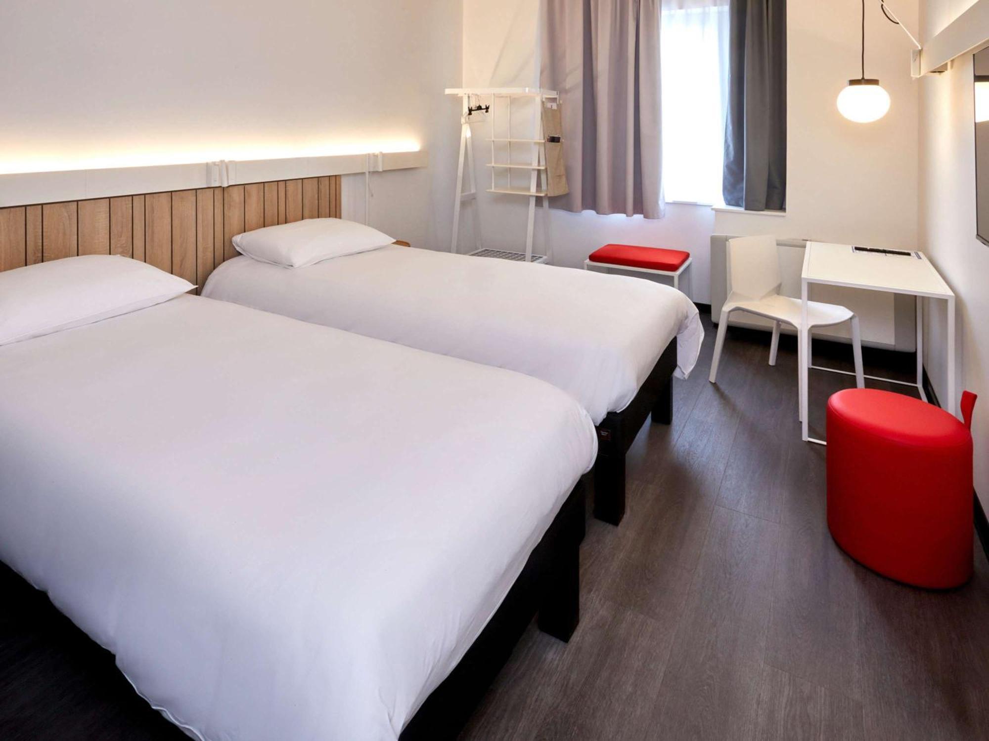 ホテル Ibis Auxerre Centre エクステリア 写真