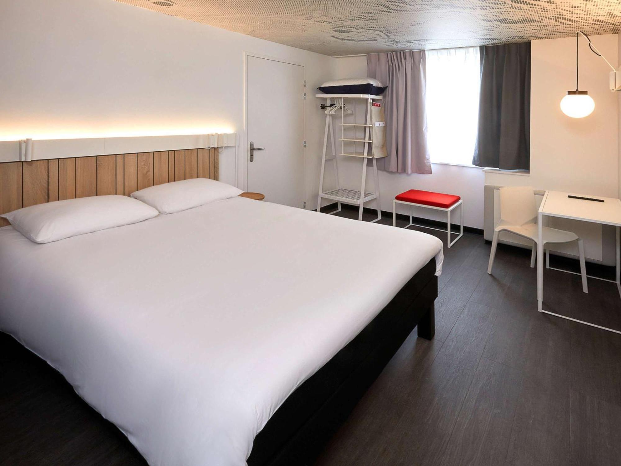 ホテル Ibis Auxerre Centre エクステリア 写真