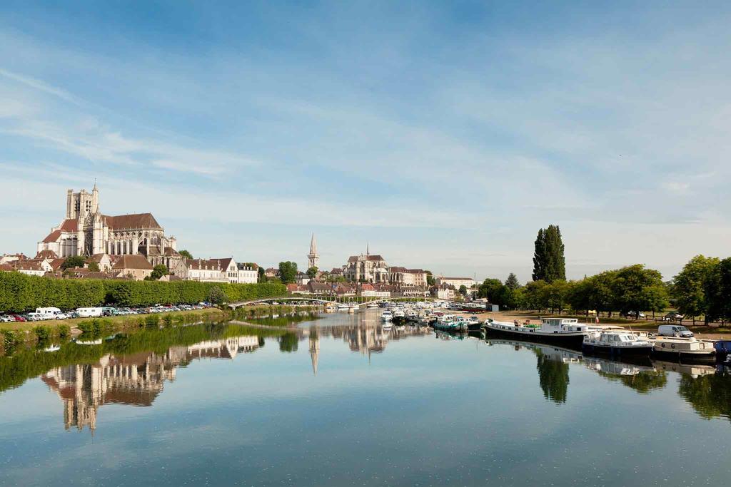 ホテル Ibis Auxerre Centre エクステリア 写真