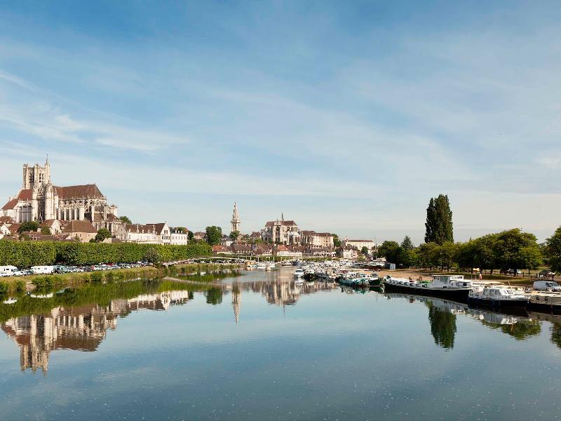 ホテル Ibis Auxerre Centre エクステリア 写真